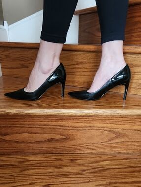 Tahari Black Patent Leather Slip-On Flats, size 7